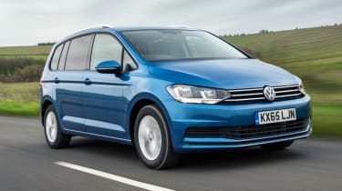 Volkswagen Touran - front tracking